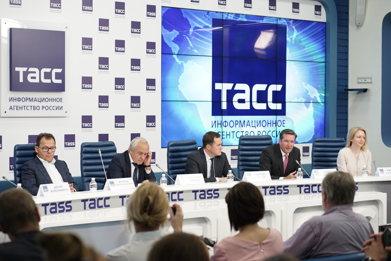 Алкон и НанОптика объявили о запуске производства первых в России локализованных интраокулярных линз