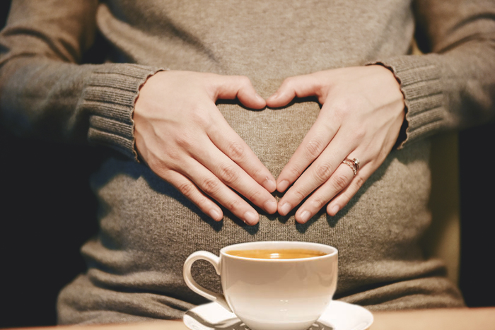 Даже небольшое количество кофе во время беременности может повлиять на рост ребенка