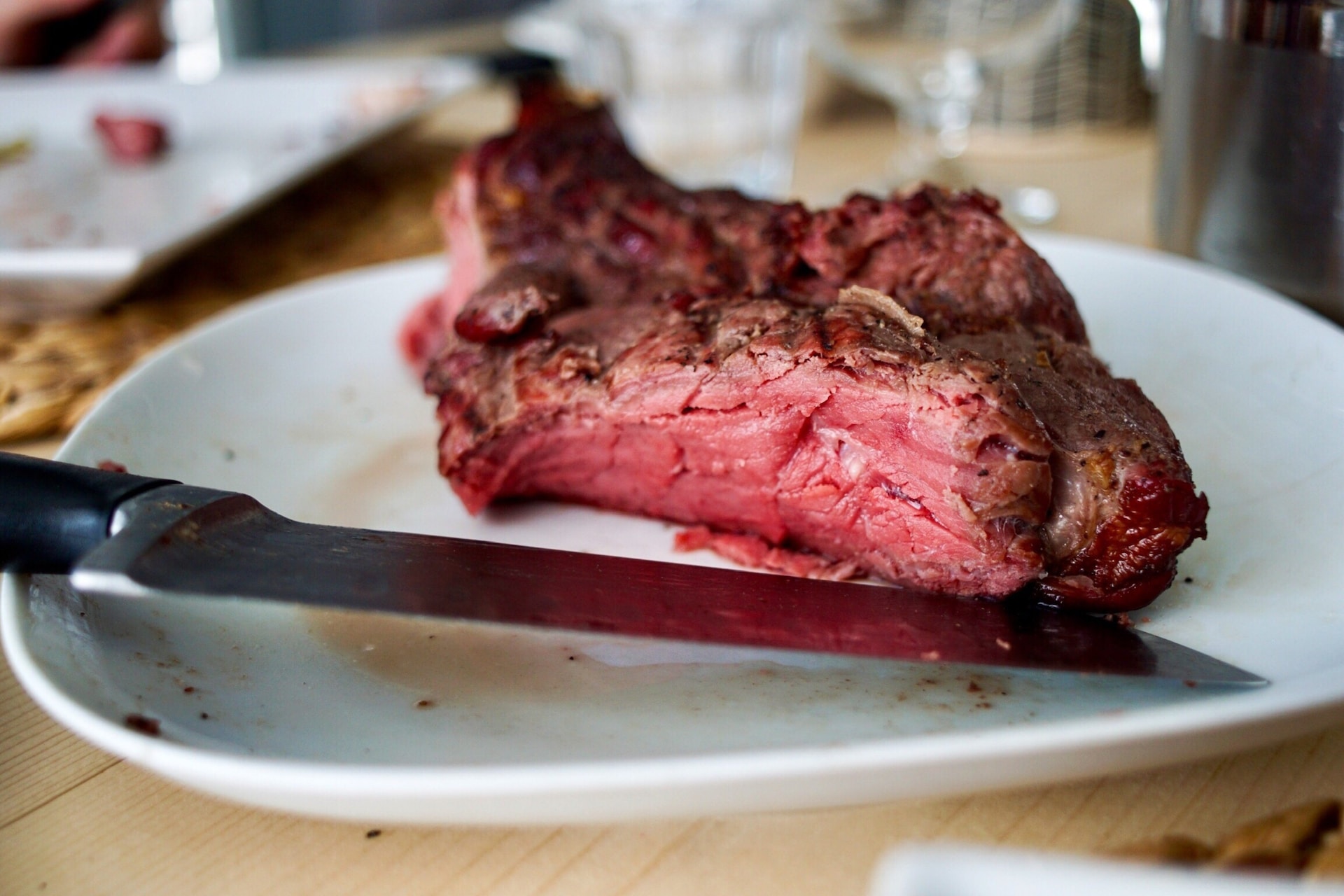 Потребление переработанного красного мяса связывают с повышенным риском рака крови