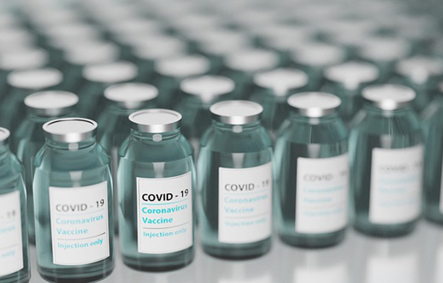 По оценке CDC эффективность вакцинации от коронавируса снизилась до 66% на фоне распространения штамма Дельта