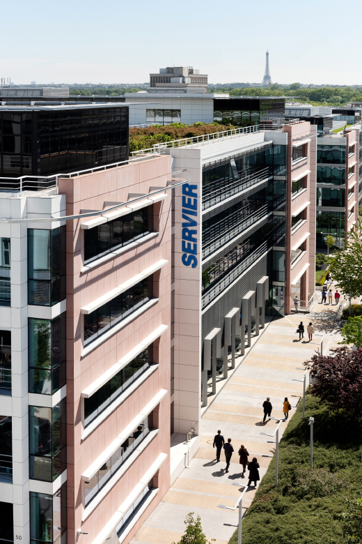 Компания Servier укрепляет портфель препаратов для борьбы с онкологическими заболеваниями за счет приобретения у компании CTI BioPharma препарата пиксантрон (торговое наименование Пиксуври), предназначенного для лечения неходжкинской B-клеточной лимфомы