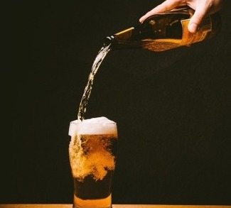 Даже умеренное потребление алкоголя способно причинить вред мозгу