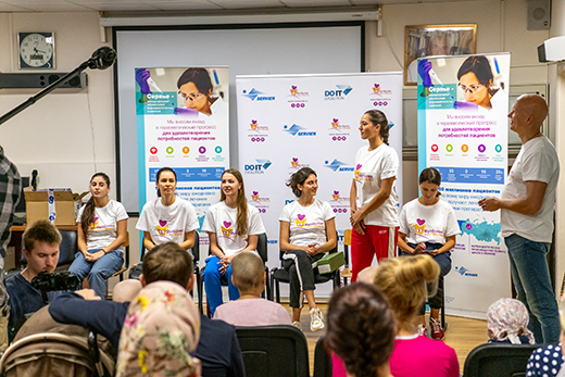 Российские гимнастки приехали поддержать детей с онкологическими заболеваниями
