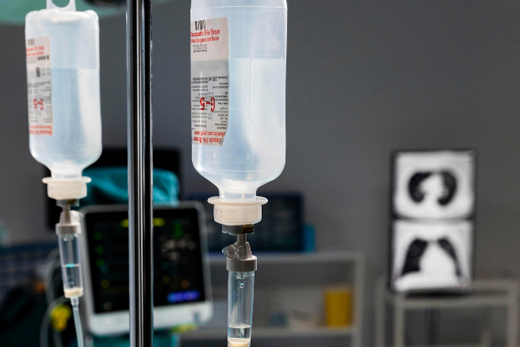 Микропластик обнаружен в растворах для внутривенных инфузий даже после фильтрации